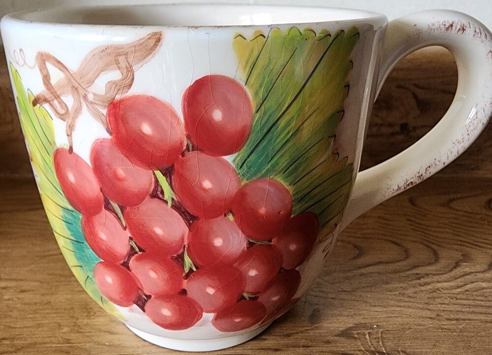 Gibson Elite Handpainted China Vintage Red Grape Cluster Coffee Mug See Pictures